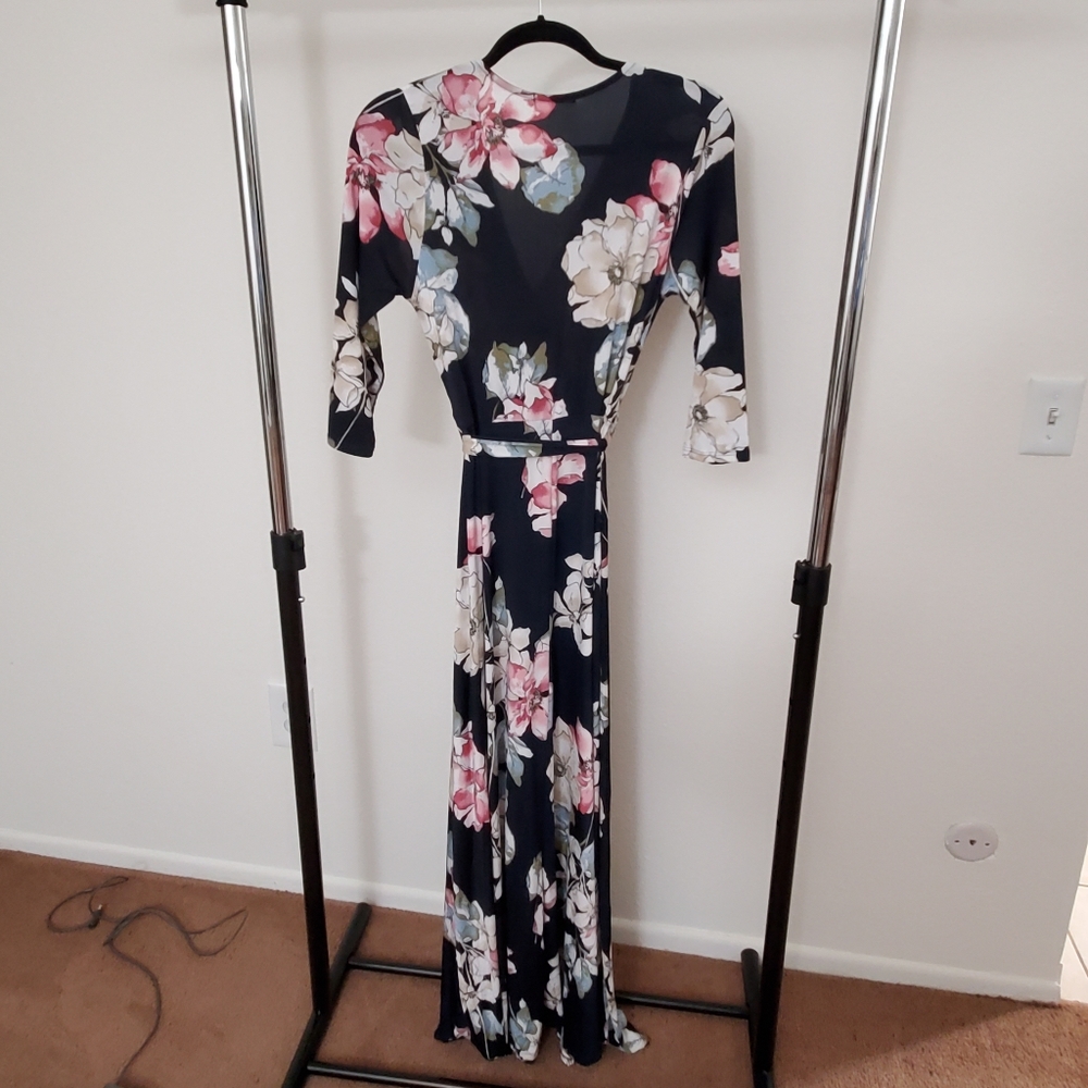 NWOT Floral 3/4 Sleeve Faux Wrap Maxi Dress - Picture 5 of 6
